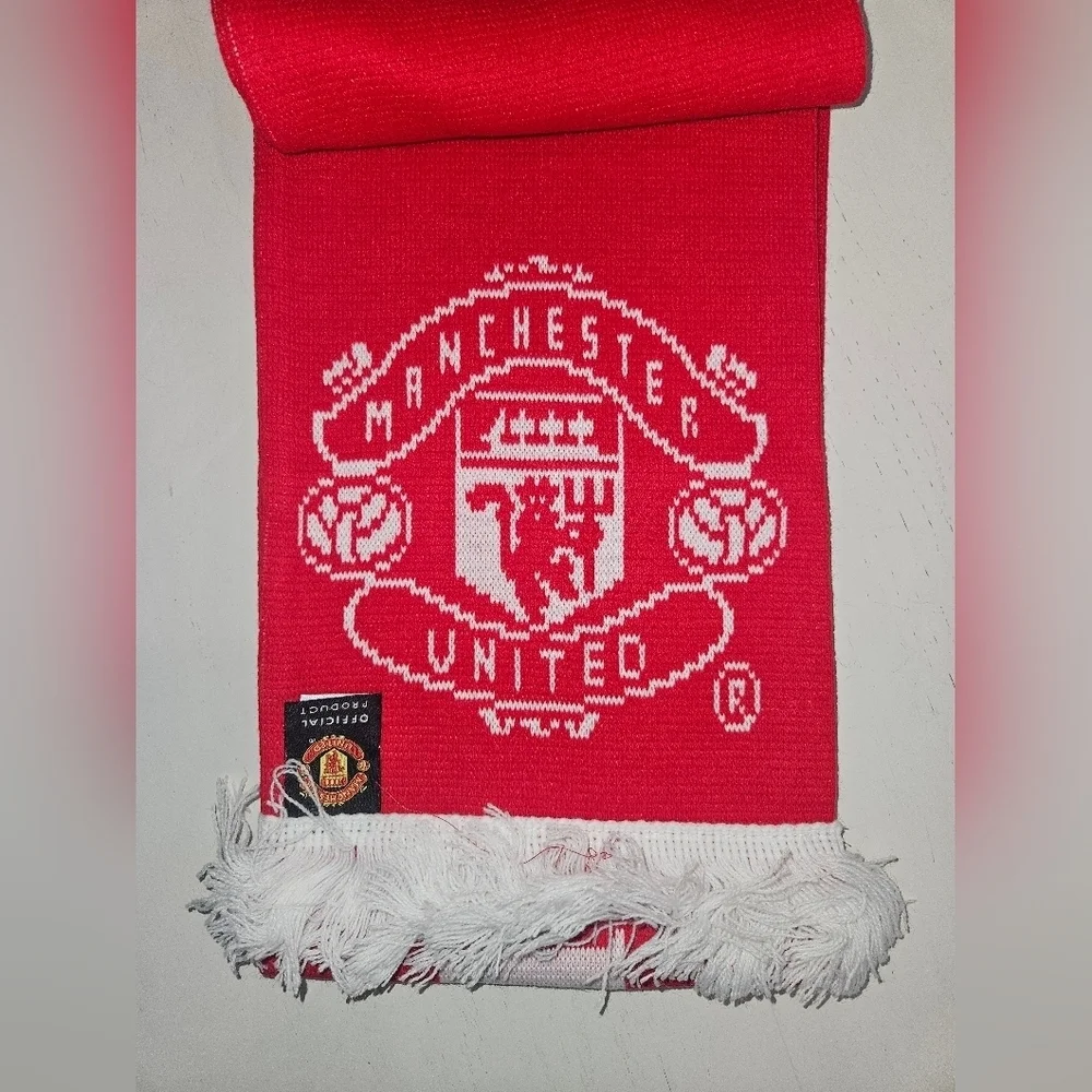 Manchester United Chivas Red Scarf and Chivas Gym Sack Drawstring Bag. New Set.